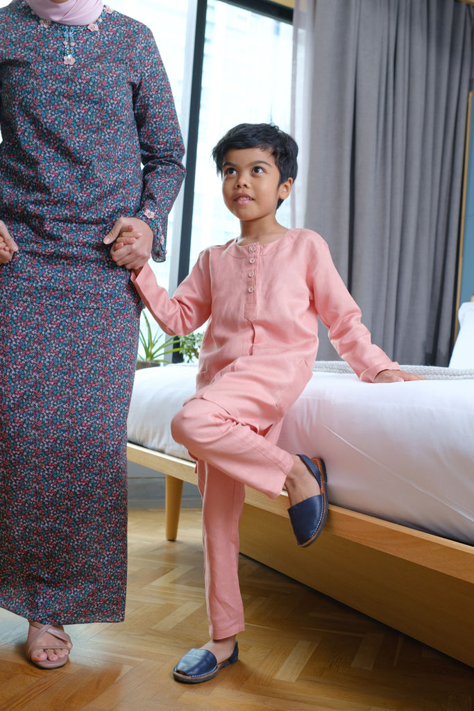 The Natty Arif Baju Melayu in Pink