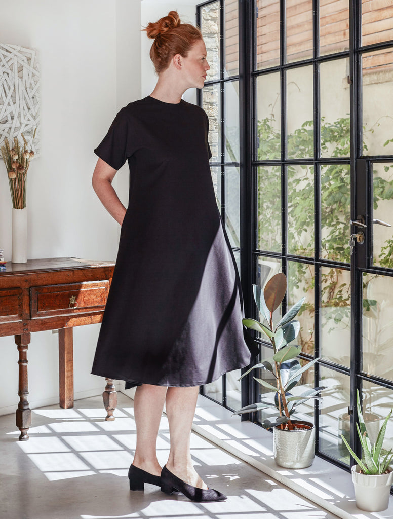 Women's Short-Sleeved Long Black Dress